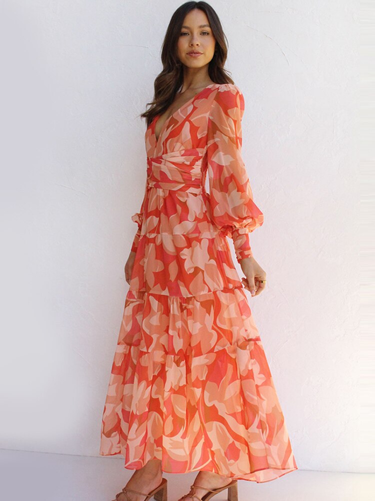 Gracefully Styled Dress for Any Occasion