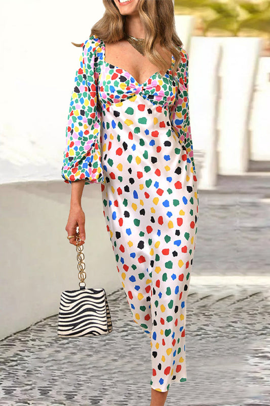 Well Tailored Dress with a Graceful Silhouette