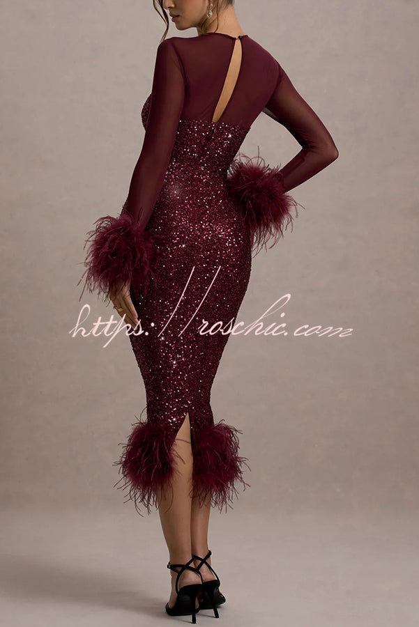 Beautifully Finished Dress in a Timeless Design