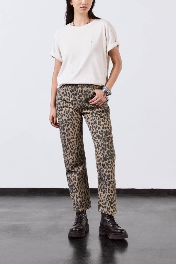 Beautifully Finished Garment in a Timeless Design