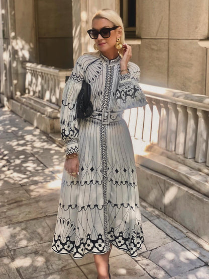 Classic Vintage & Enduringly Stylish Dress