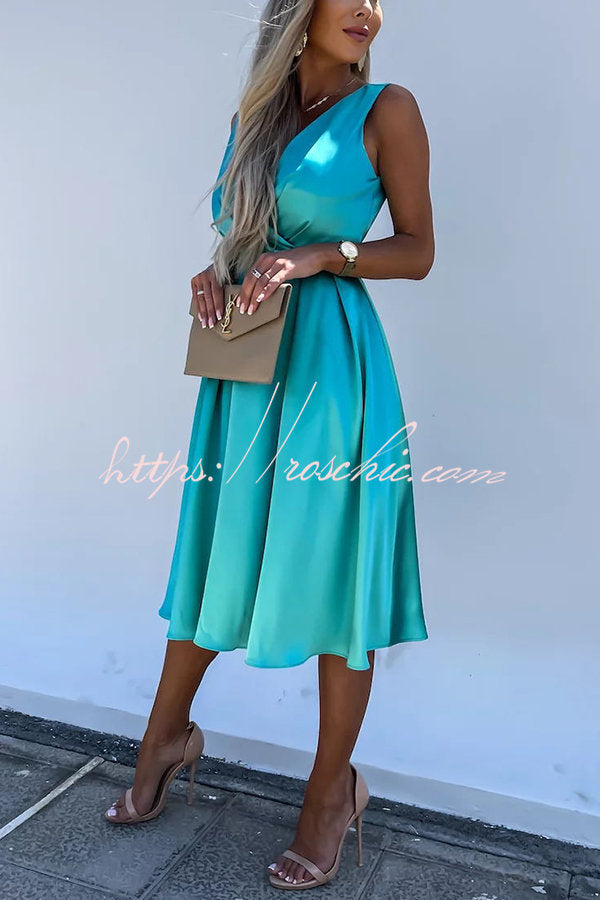 Well Tailored Dress with a Graceful Silhouette