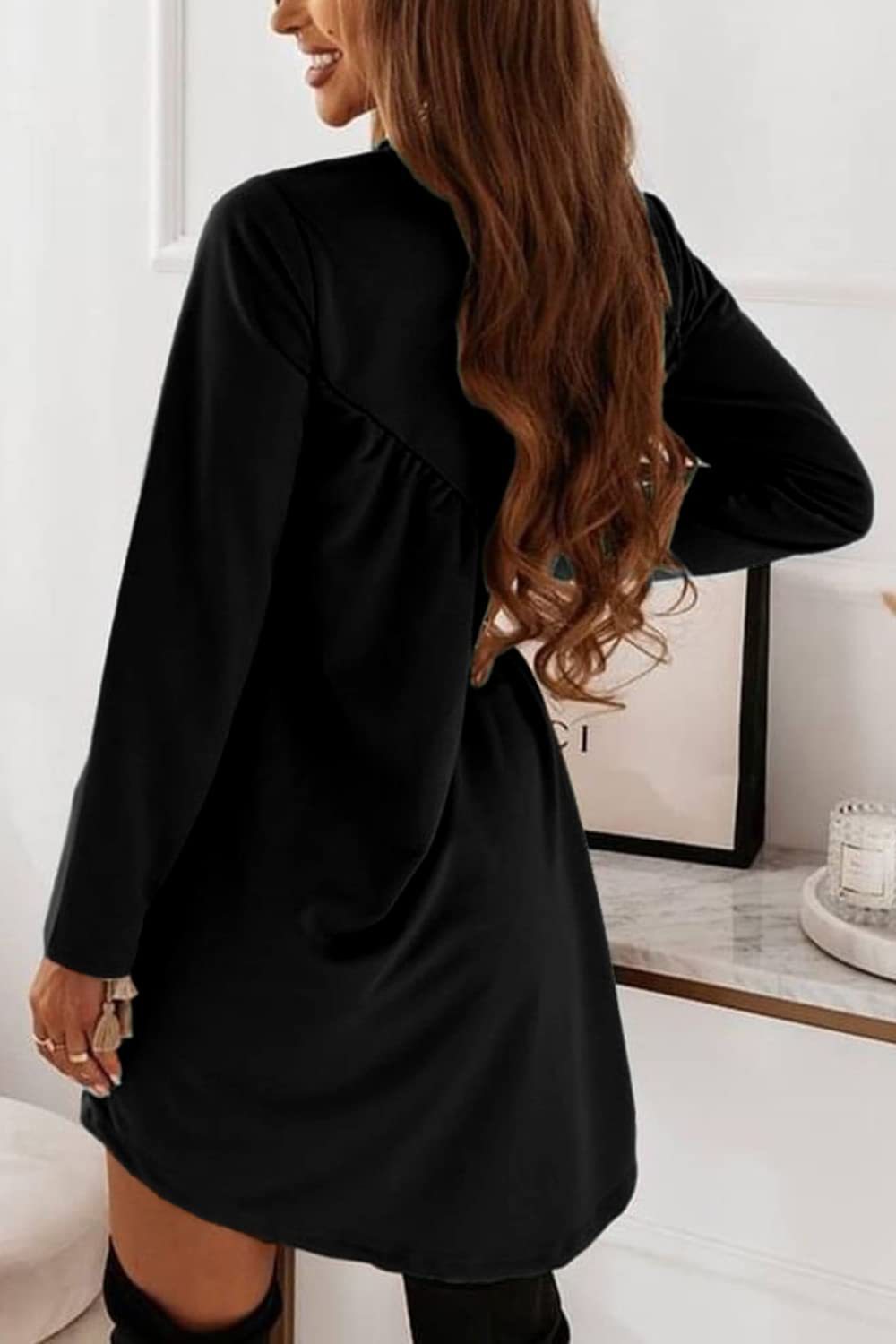 Well Tailored Dress with a Graceful Silhouette
