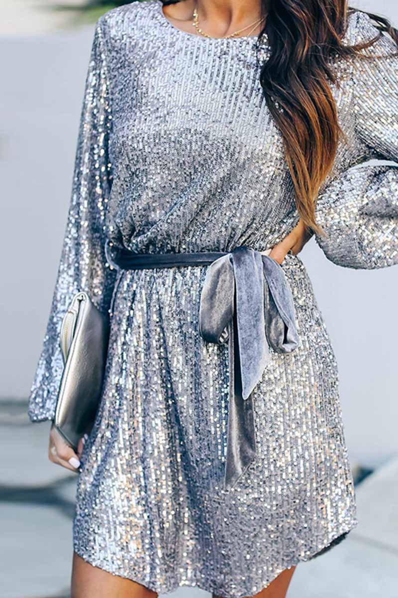 Beautifully Finished Dress in a Timeless Design