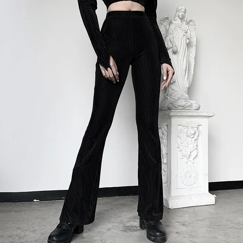 Beautifully Finished Pants in a Timeless Design