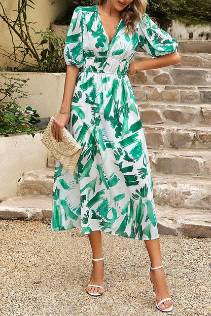 Classic Vintage Dress with a Flattering Fit
