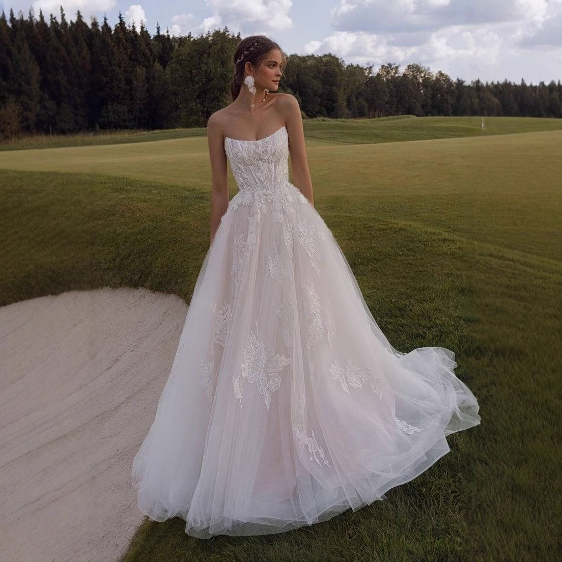 Gracefully Styled Dress for Any Occasion