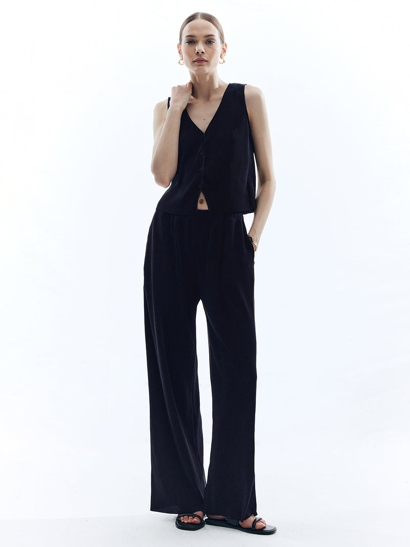 Beautifully Crafted Pants in a Classic Style