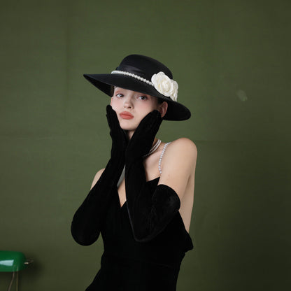 Effortlessly Elegant Garment with a Timeless Design