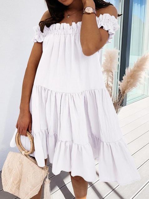 Sophisticated Dress with a Clean Classic Look