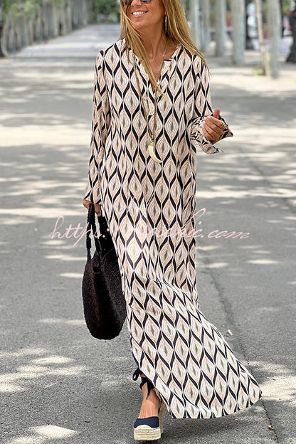 Well Tailored Dress with a Graceful Silhouette