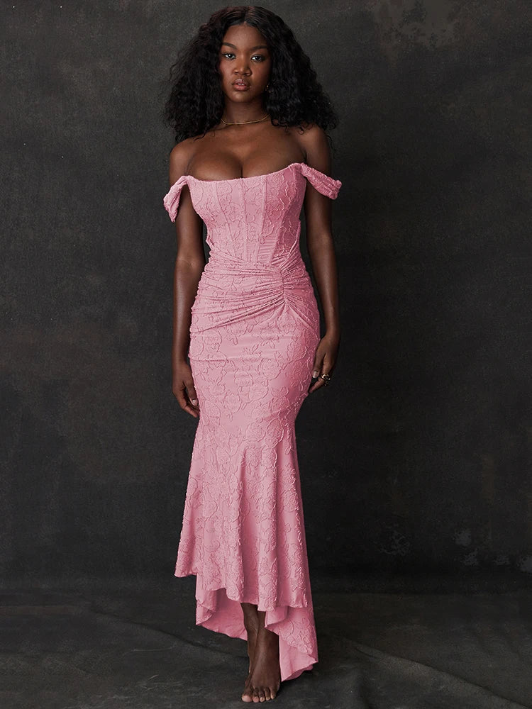 Gracefully Styled Dress for Any Occasion