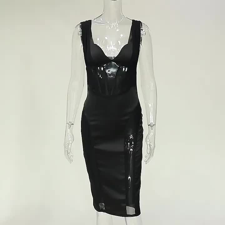 Beautifully Finished Dress in a Timeless Design