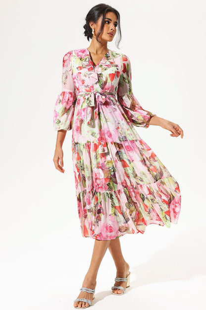 Classic Vintage Dress with a Flattering Fit