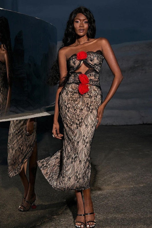 Well Tailored Dress with a Graceful Silhouette