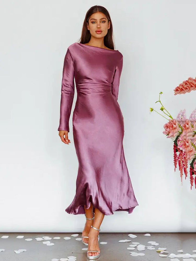 Classic Vintage Dress with a Flattering Fit