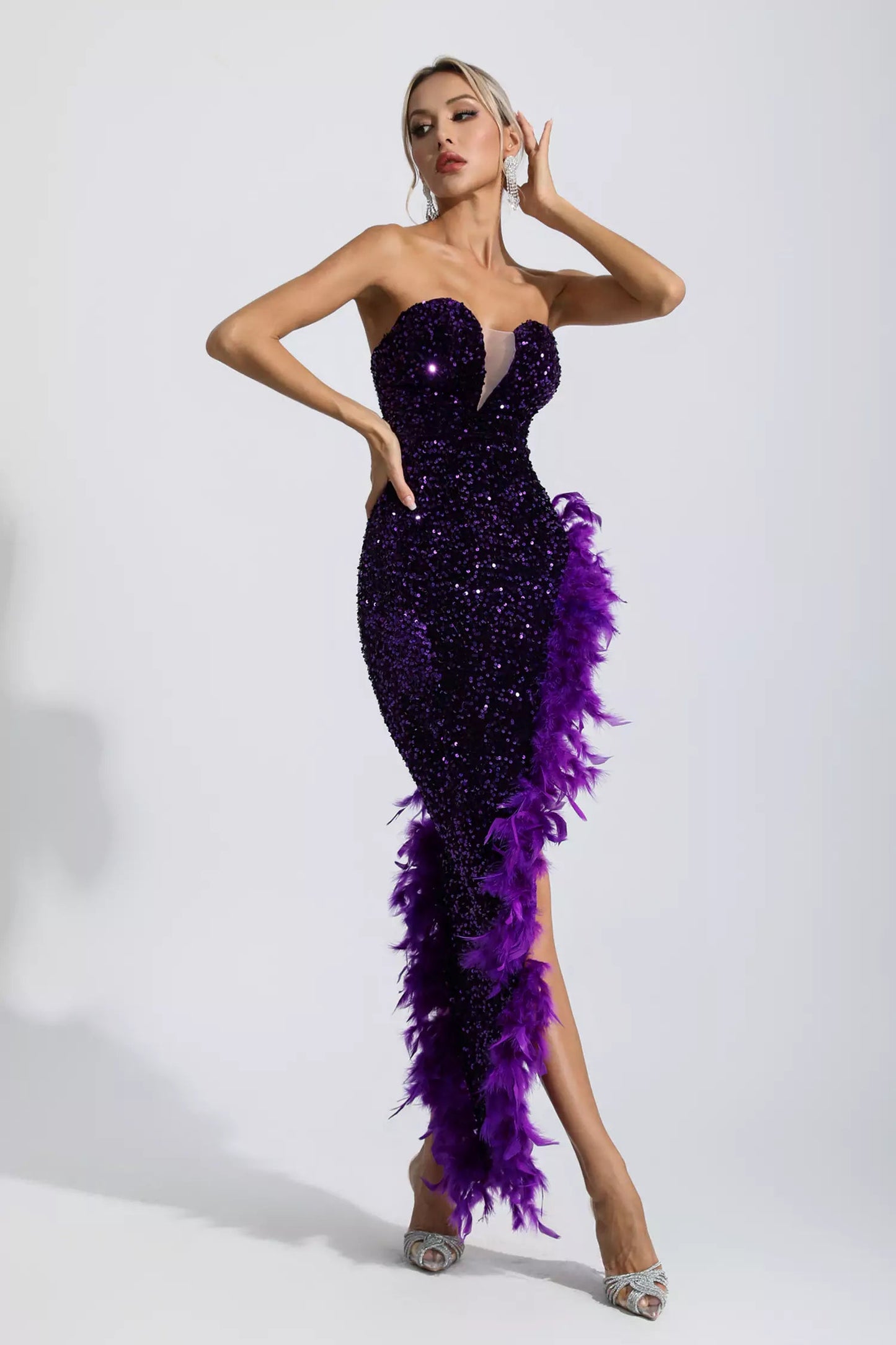 Beautifully Crafted Dress in a Classic Style