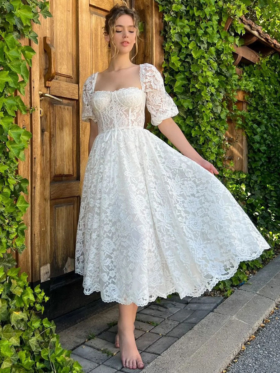 Beautifully Finished Dress in a Timeless Design