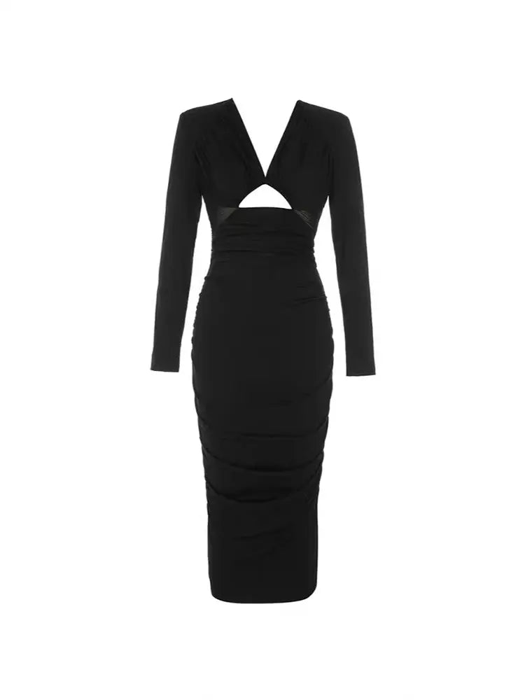 Well Tailored Dress with a Graceful Silhouette