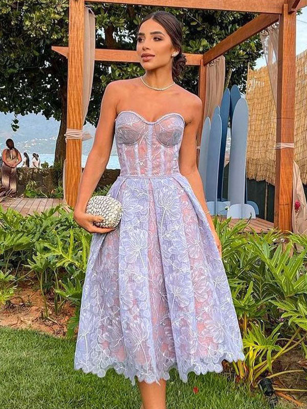 Sophisticated Dress with a Clean Classic Look
