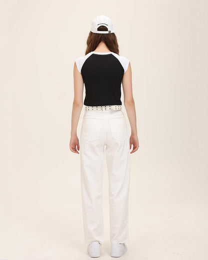 Elegantly Styled Pants for Everyday Wear