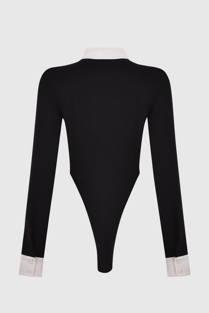 Sophisticated Garment with a Clean Classic Look