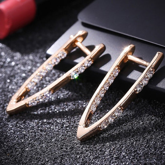 Delicate Artisan Gold Earring