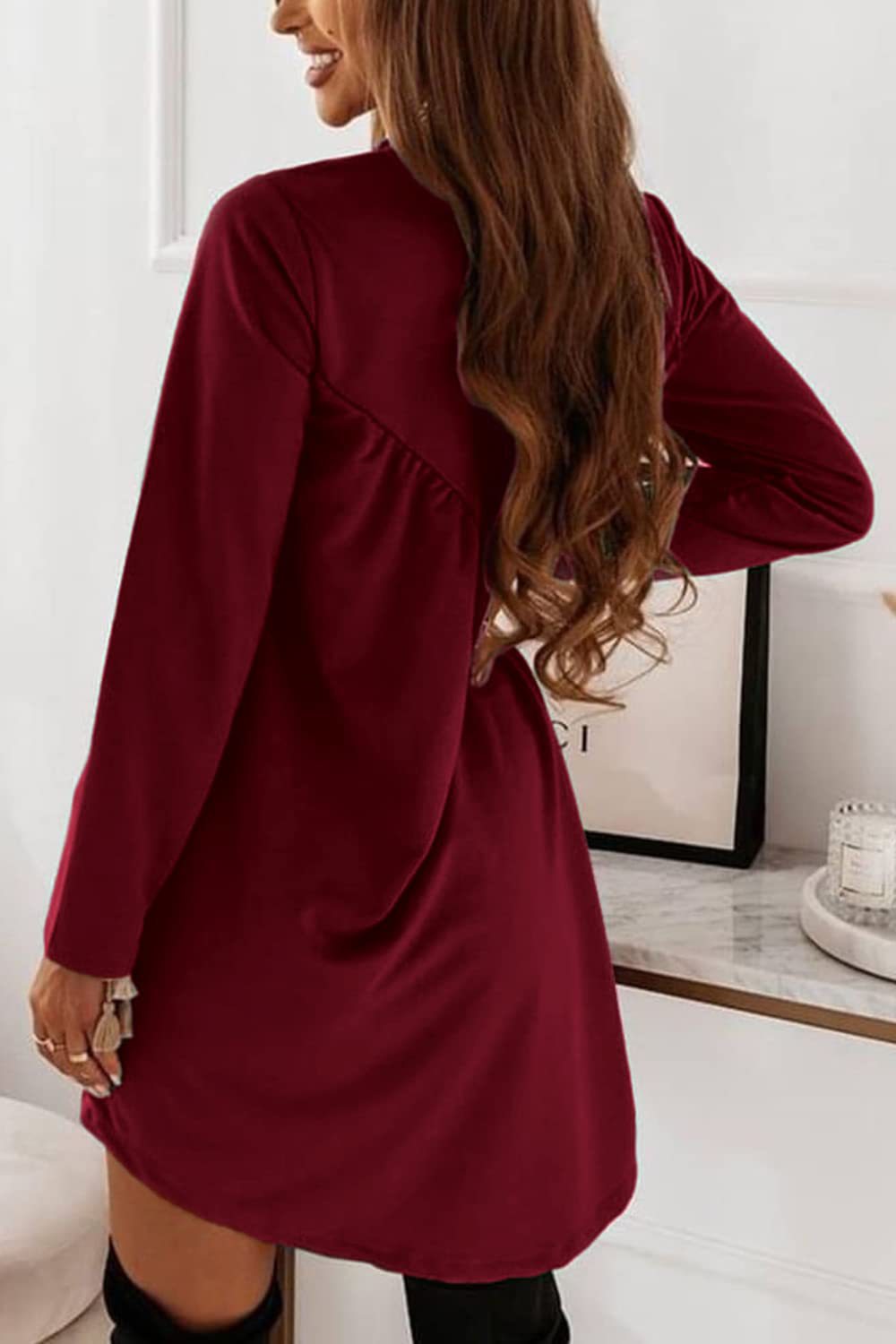 Well Tailored Dress with a Graceful Silhouette