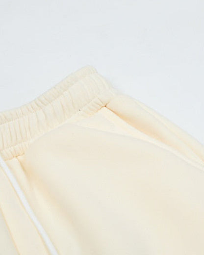 Elegantly Styled Pants for Everyday Wear
