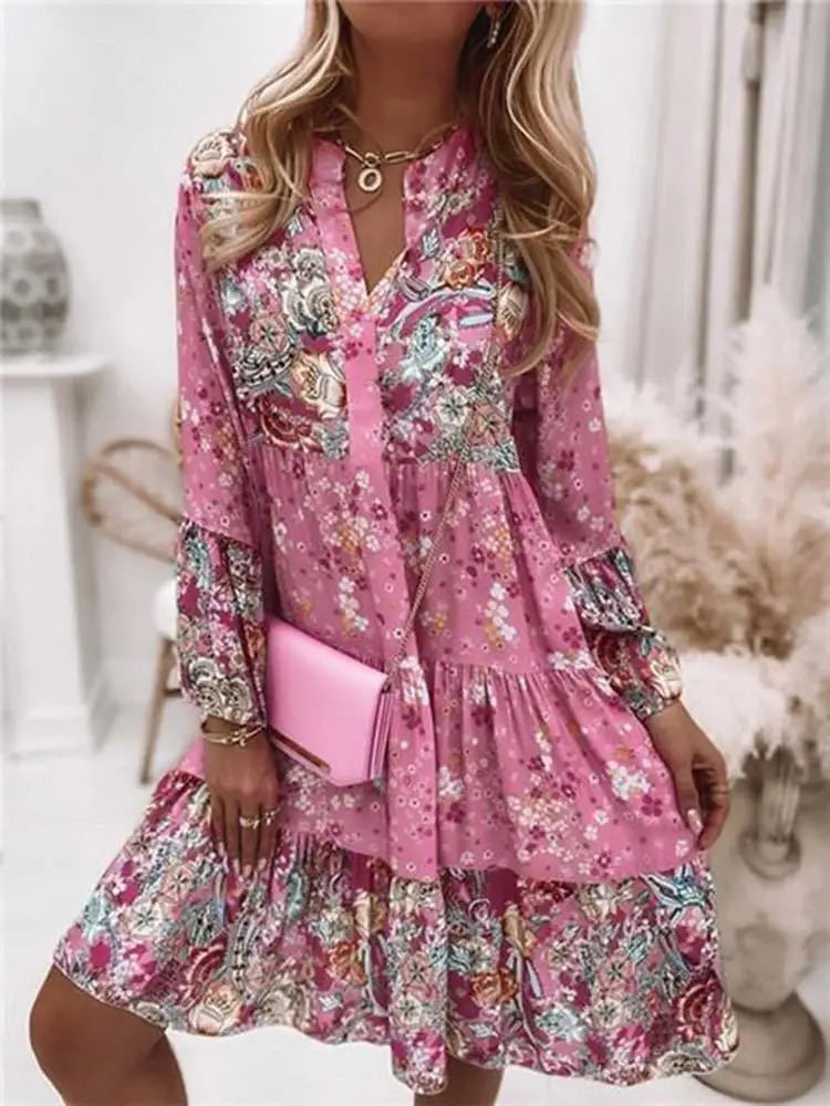 Classic Vintage Dress with a Flattering Fit