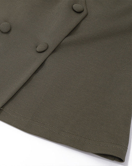 Well Tailored Top with a Graceful Silhouette