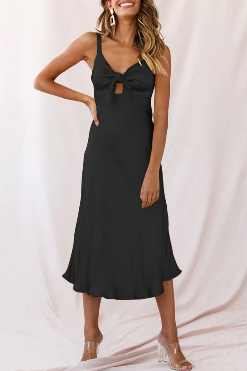 Beautifully Finished Dress in a Timeless Design