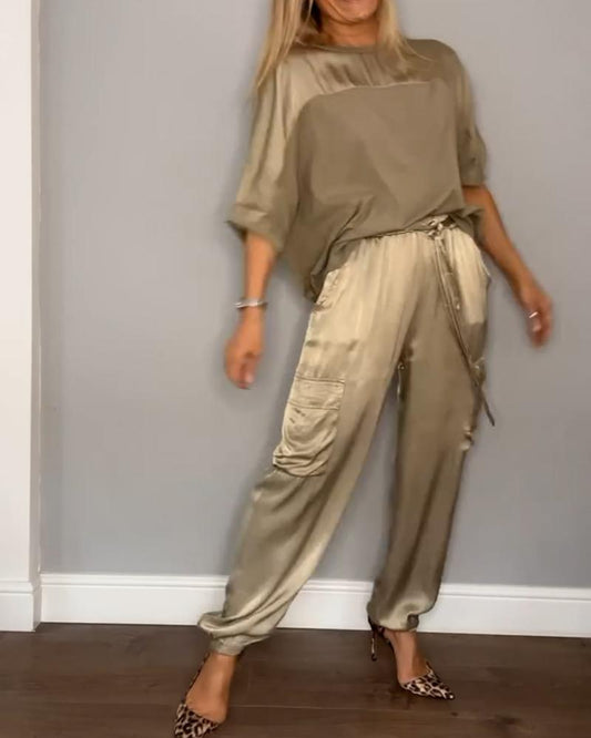 Well Tailored Top with a Graceful Silhouette