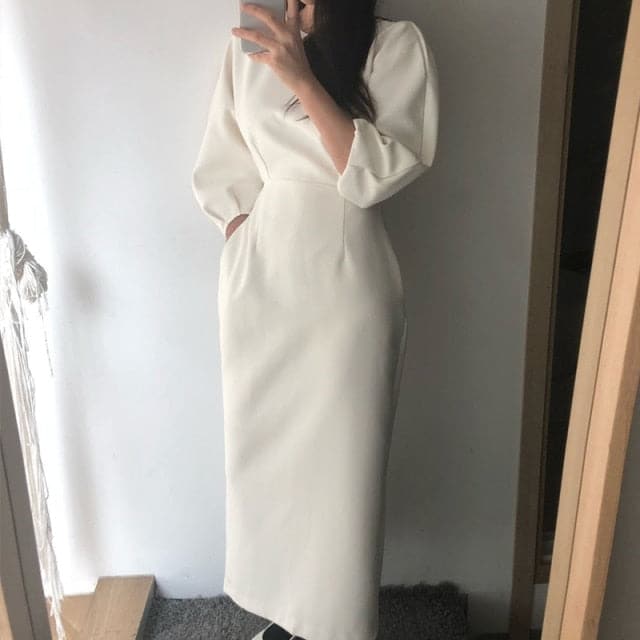 Classic Vintage Dress with a Flattering Fit
