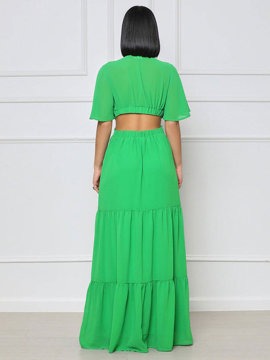 Effortlessly Elegant Dress with a Timeless Design