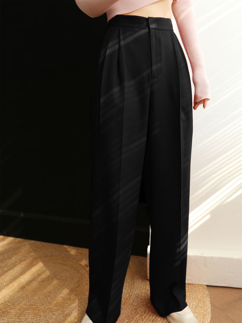 Well Tailored Pants with a Graceful Silhouette