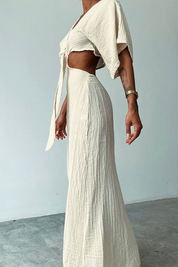 Effortlessly Elegant Dress with a Timeless Design