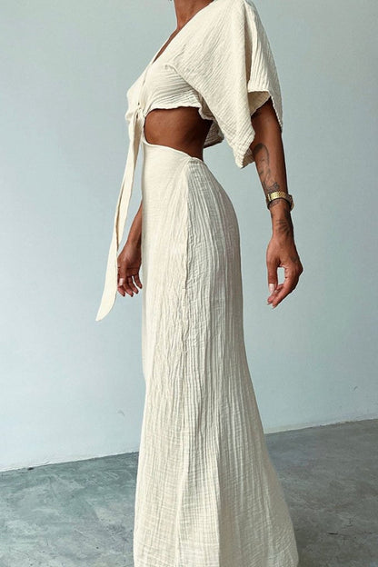 Effortlessly Elegant Dress with a Timeless Design