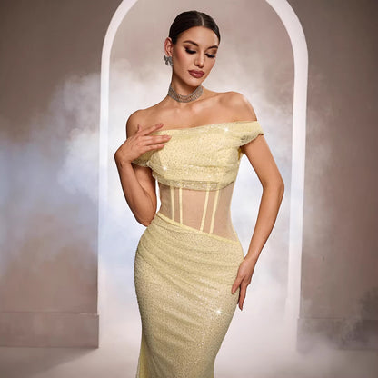 Beautifully Finished Garment in a Timeless Design