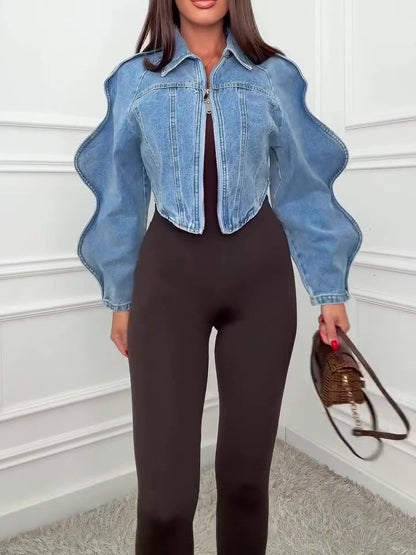 Effortlessly Elegant Jacket with a Timeless Design