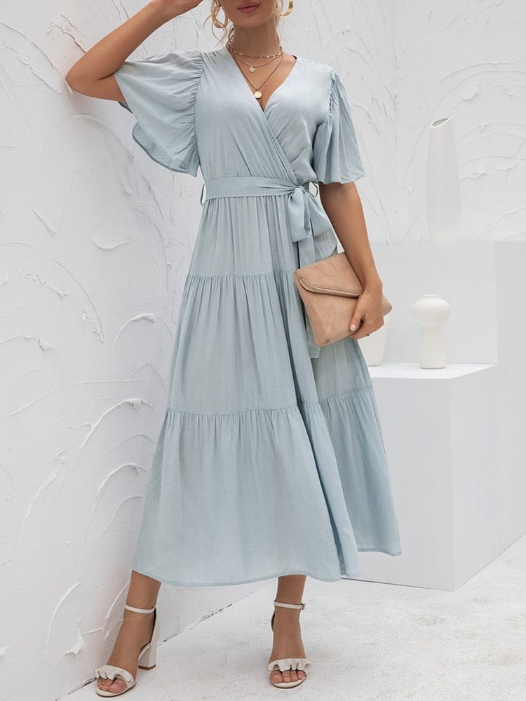 Beautifully Finished Dress in a Timeless Design