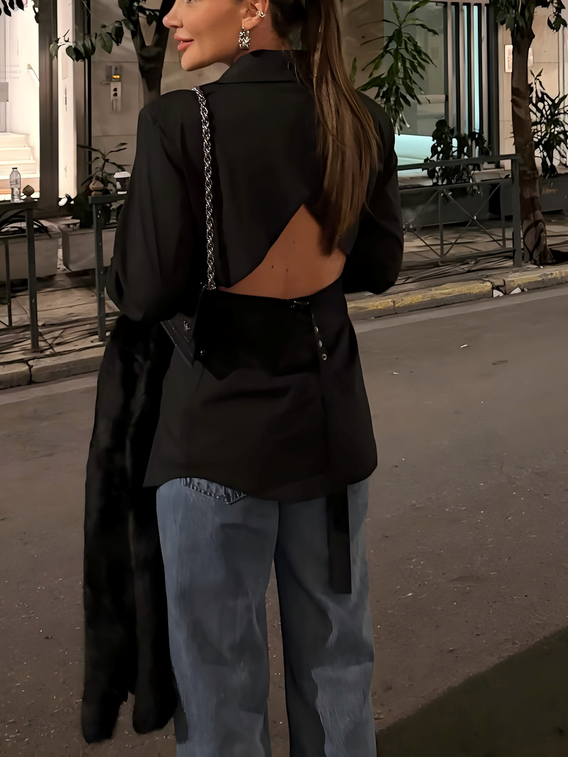 Well Tailored Shirt with a Graceful Silhouette