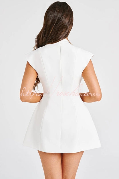 Classic Vintage Dress with a Flattering Fit