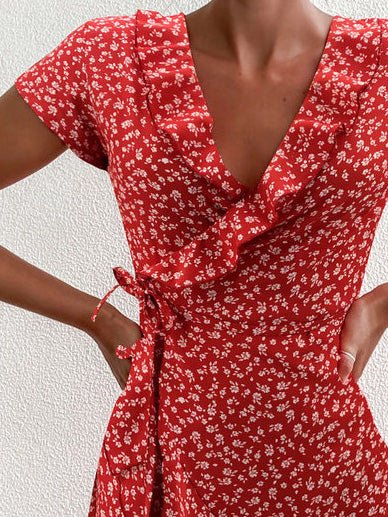 Beautifully Crafted Dress in a Classic Style