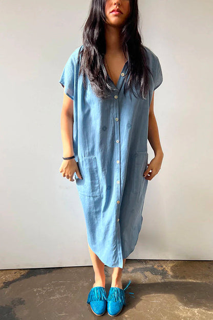 Beautifully Finished Dress in a Timeless Design