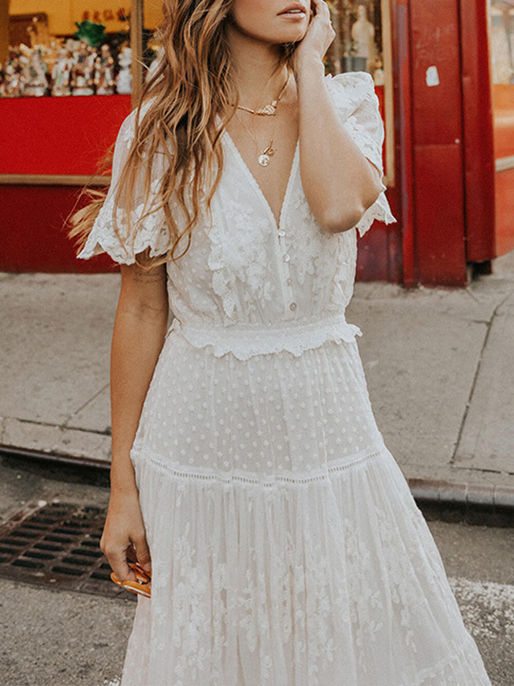 Well Tailored Dress with a Graceful Silhouette