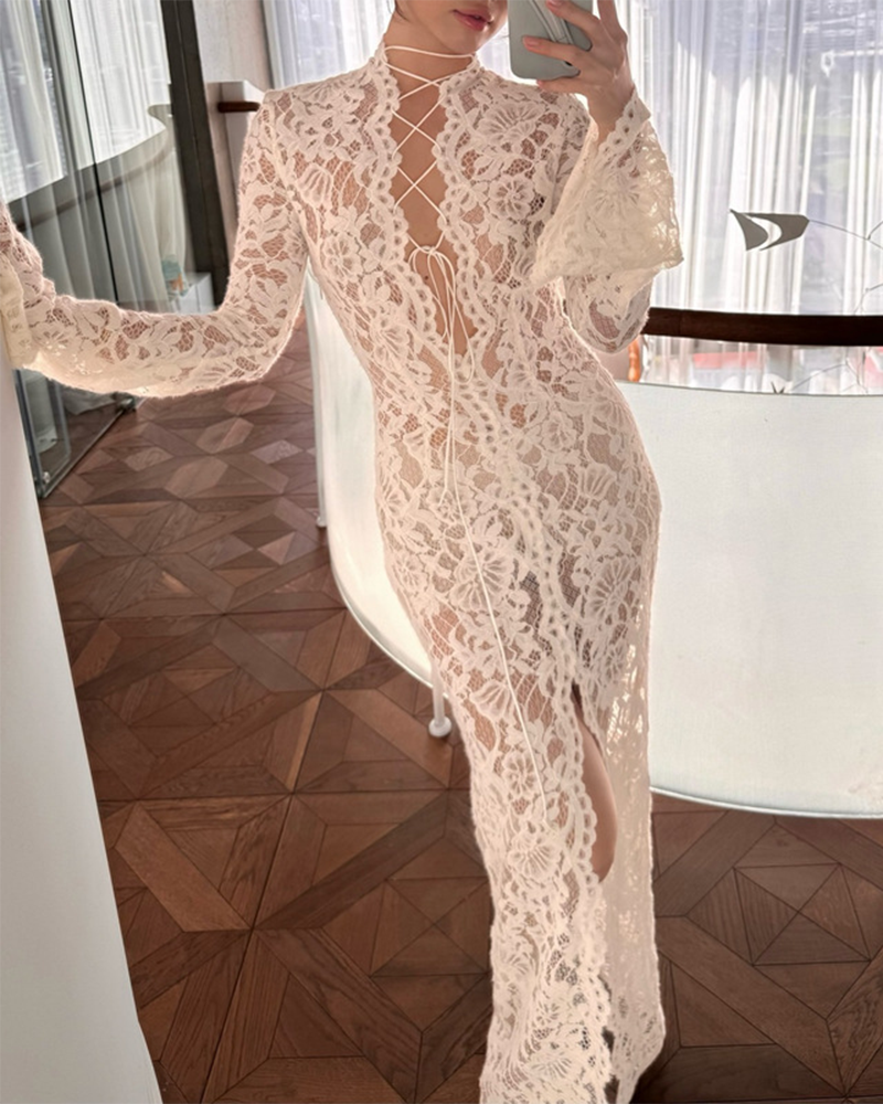 Effortlessly Elegant Dress with a Timeless Design