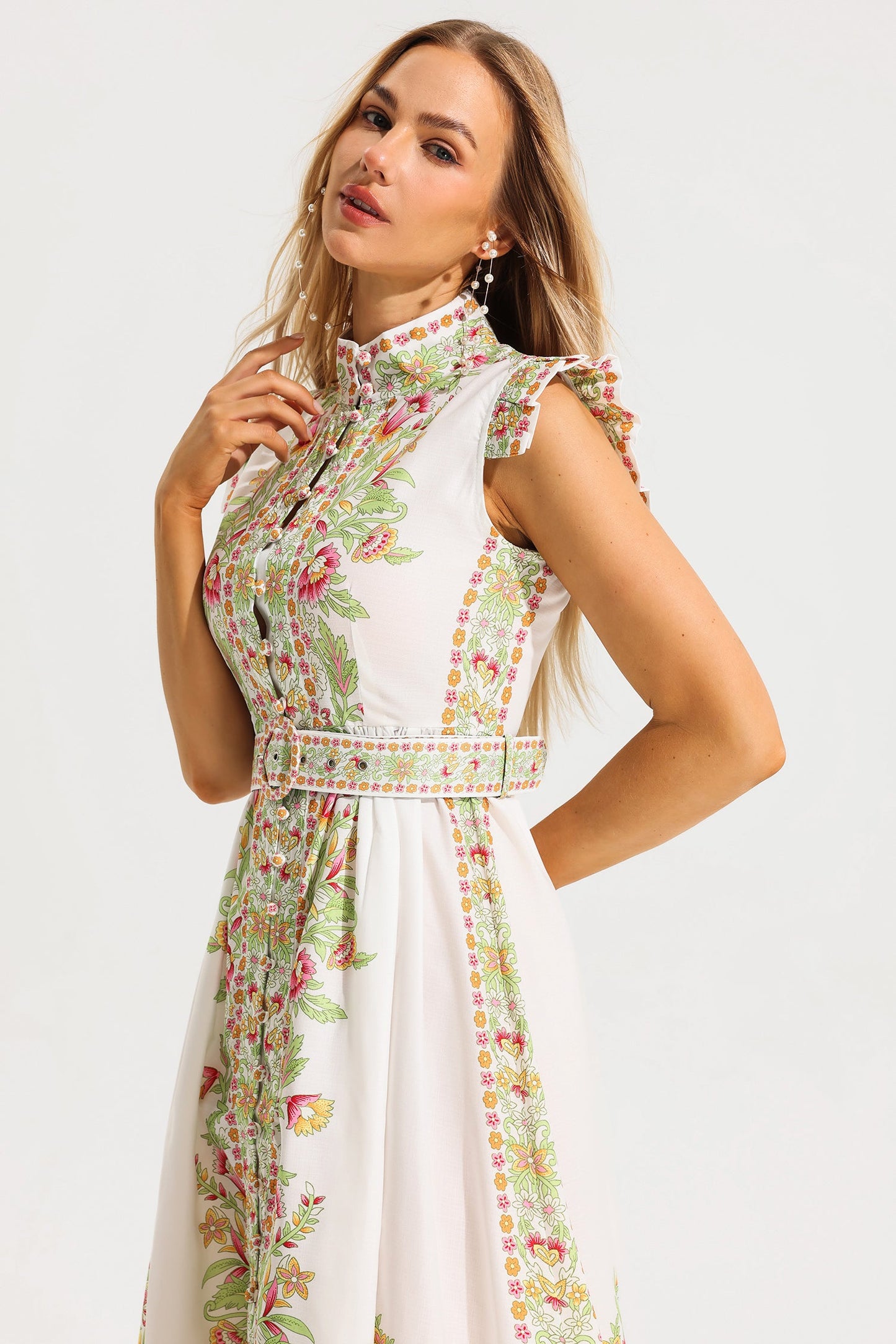 Gracefully Styled Dress for Any Occasion