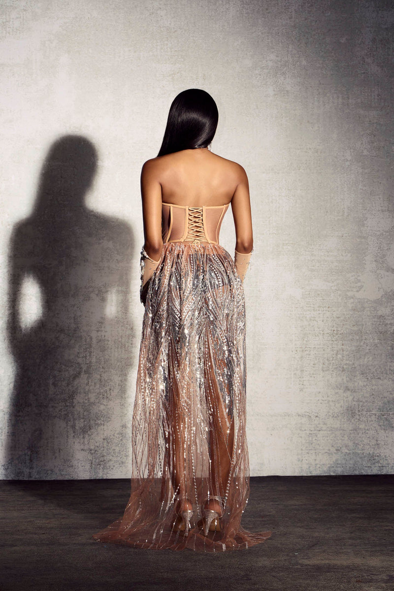 Effortlessly Elegant Dress with a Timeless Design