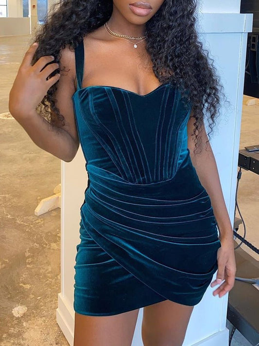 Gracefully Styled Dress for Any Occasion